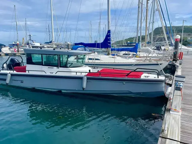 Axopar 28 Cabin