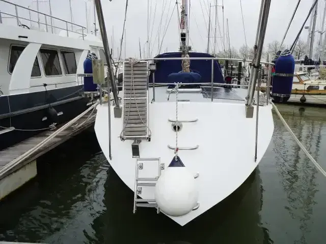 Van De Stadt 44 Center Cockpit