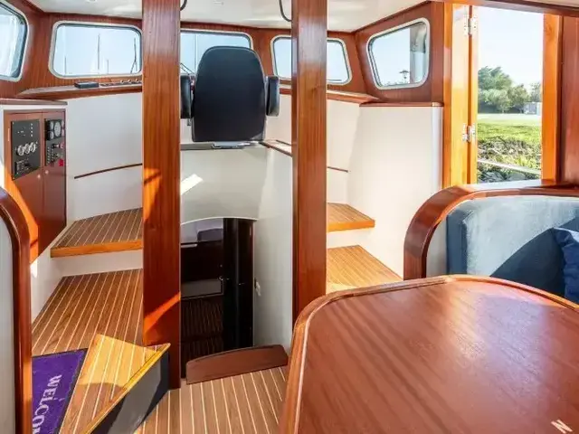 Pilothouse Trawler 44 Long Range