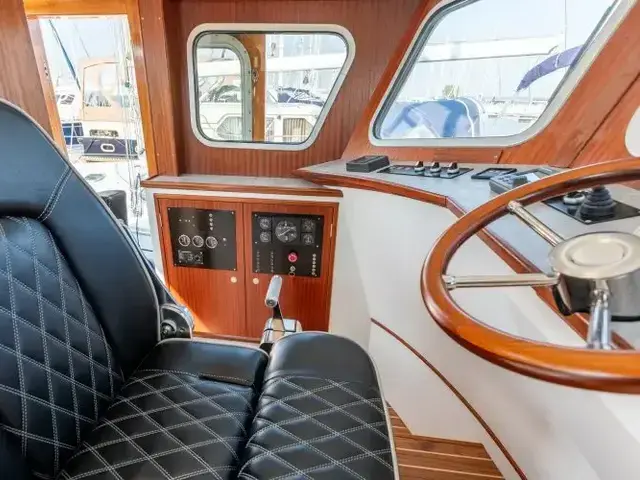 Pilothouse Trawler 44 Long Range