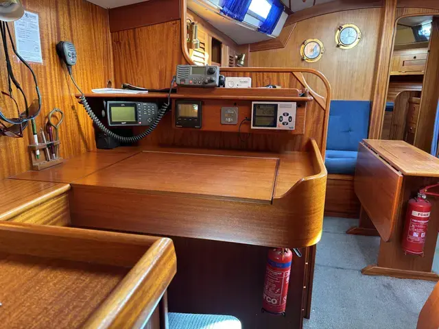 Hallberg Rassy 36