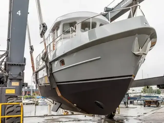 Pilothouse Trawler 44 Long Range