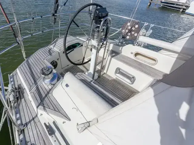 Sweden Yachts 340