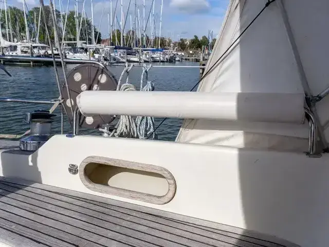 Sweden Yachts 340