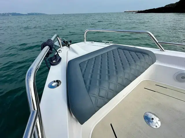 Axopar 37XC CROSS CABIN