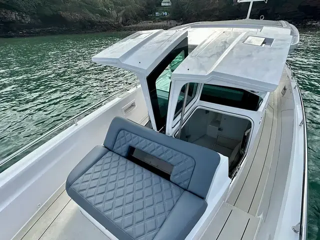 Axopar 37XC CROSS CABIN