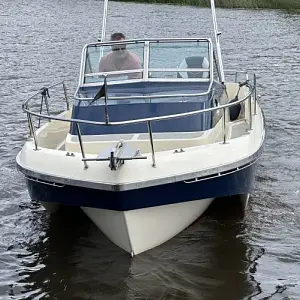 1985 Wellcraft Fisherman 24