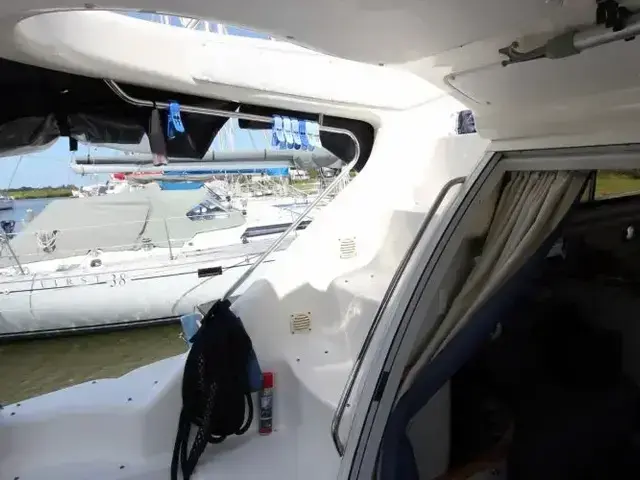 Sealine 350 Flybridge