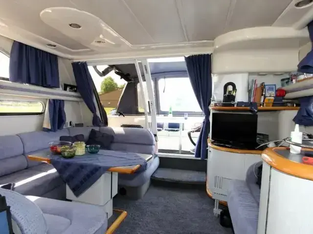 Sealine 350 Flybridge