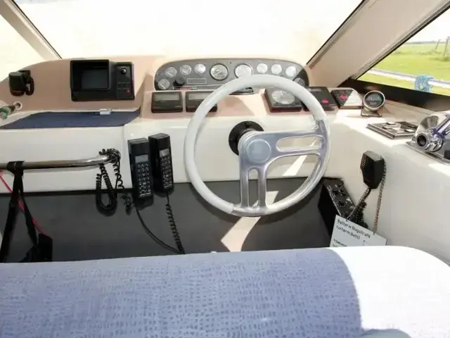 Sealine 350 Flybridge