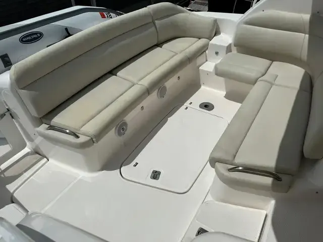 Tiara Yachts 3900 Sovran