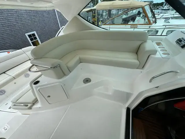 Tiara Yachts 3900 Sovran