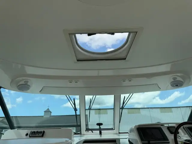 Tiara Yachts 3900 Sovran