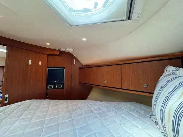 Tiara Yachts 3900 Sovran