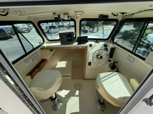 Parker 2320 Sport Cabin