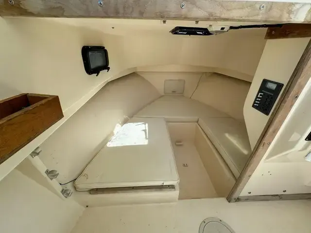 Parker 2320 Sport Cabin