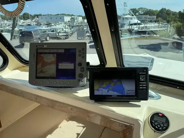 Parker 2320 Sport Cabin