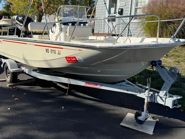 Boston Whaler 170 Montauk