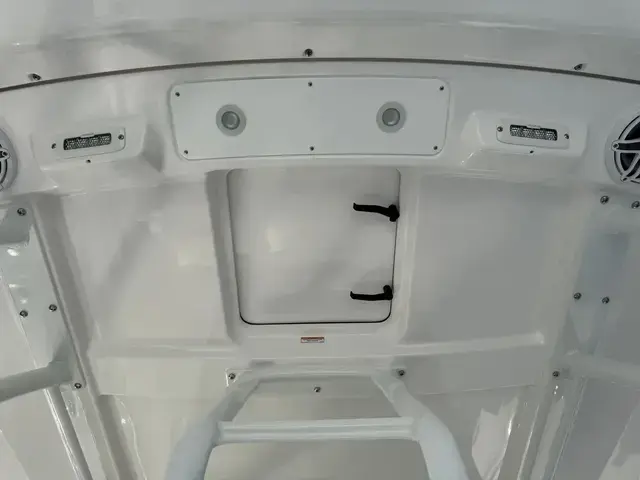 Everglades 395 Center Console