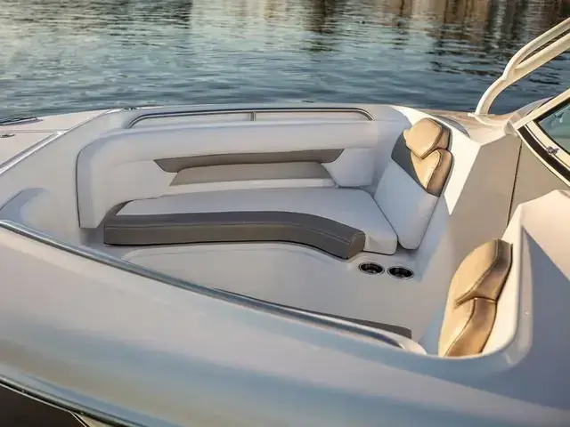 Albemarle 27 Dual Console