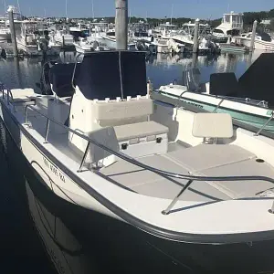 2018 Boston Whaler 210 Montauk