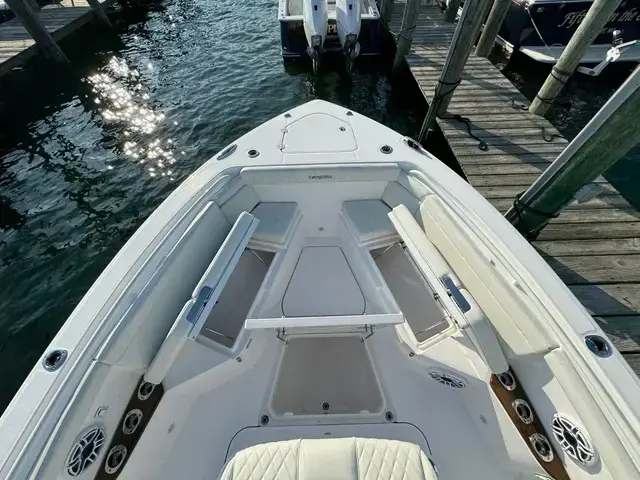 Everglades 395 Center Console