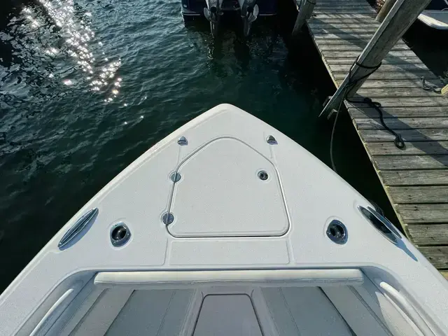 Everglades 395 Center Console