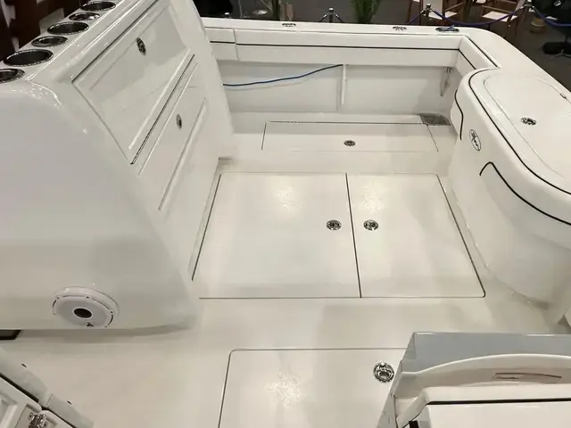 Valhalla Boatworks V-33 Center Console