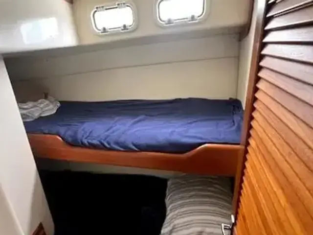 Cabo 35 Flybridge