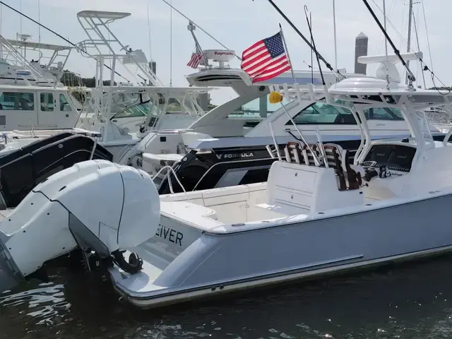 Valhalla Boatworks V-33 Center Console