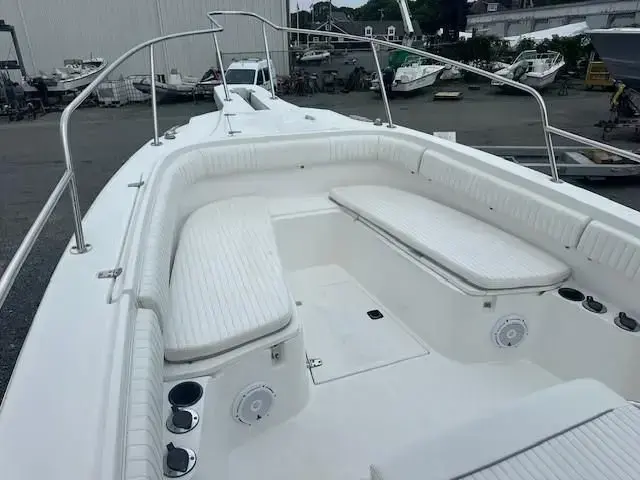 Boston Whaler 26 Outrage