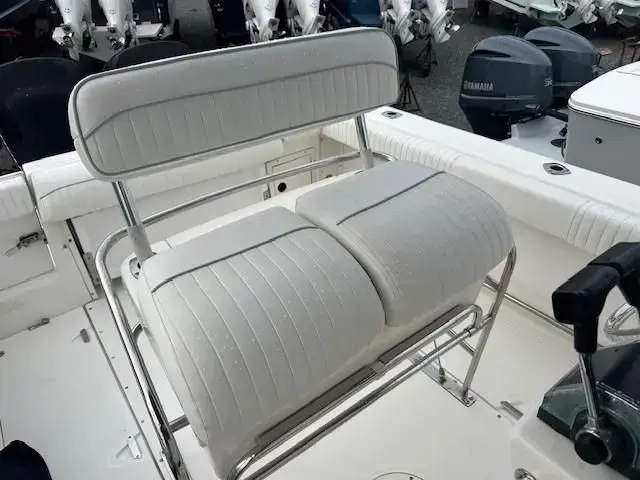 Boston Whaler 26 Outrage