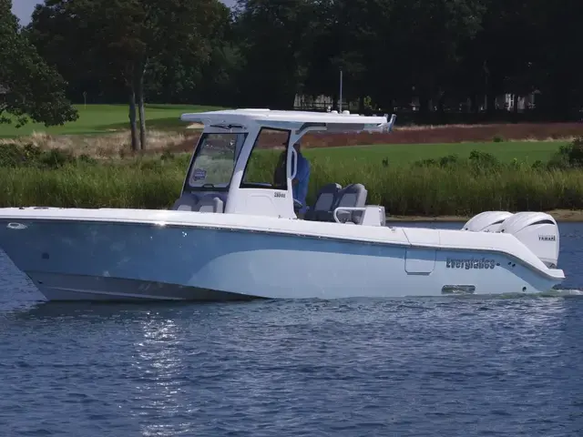 Everglades 285 Center Console