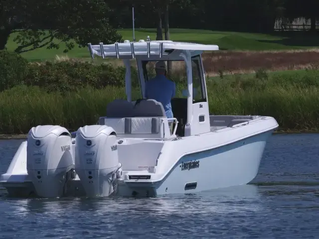 Everglades 285 Center Console