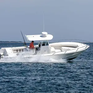 2007 Regulator 32 Forward Seating