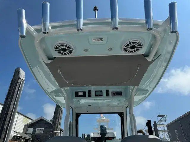 Everglades 285 Center Console