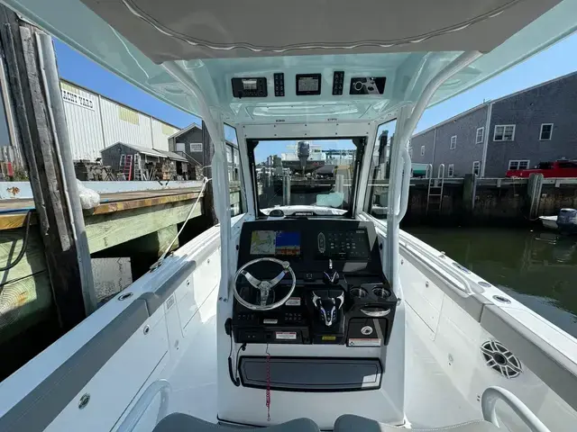 Everglades 285 Center Console