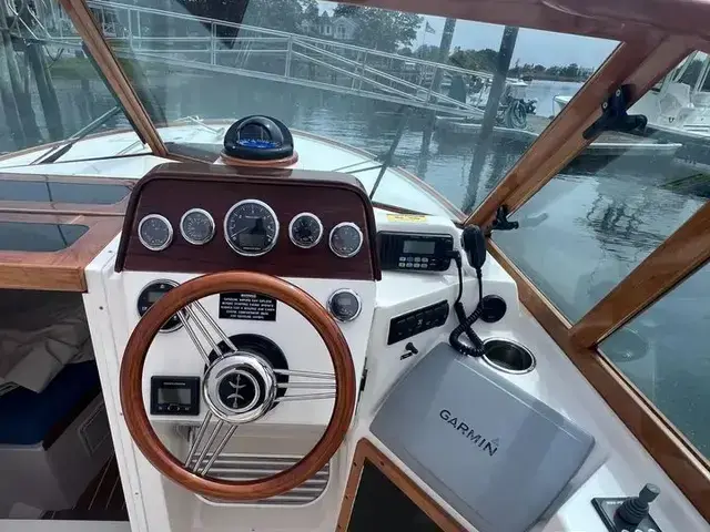 Hunt Yachts Harrier 25