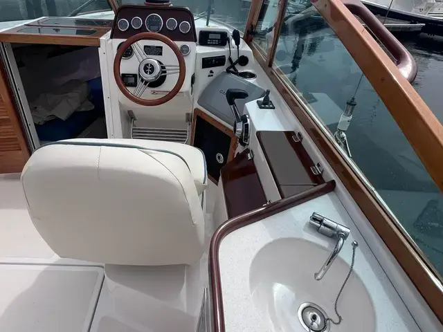 Hunt Yachts Harrier 25