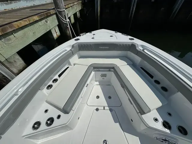 Everglades 285 Center Console