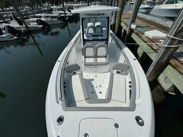 Everglades 285 Center Console