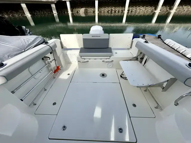 Quicksilver 625 Pilothouse