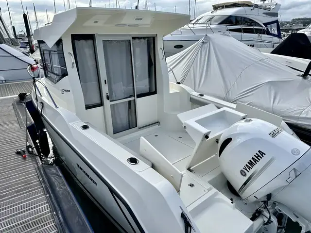 Quicksilver 625 Pilothouse