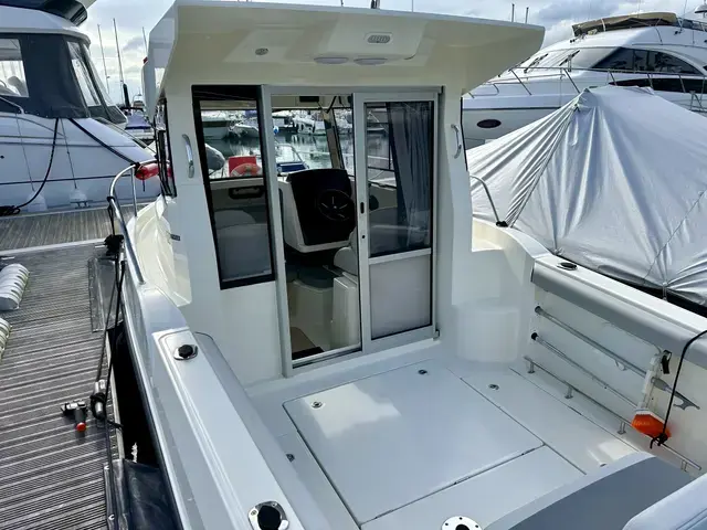 Quicksilver 625 Pilothouse