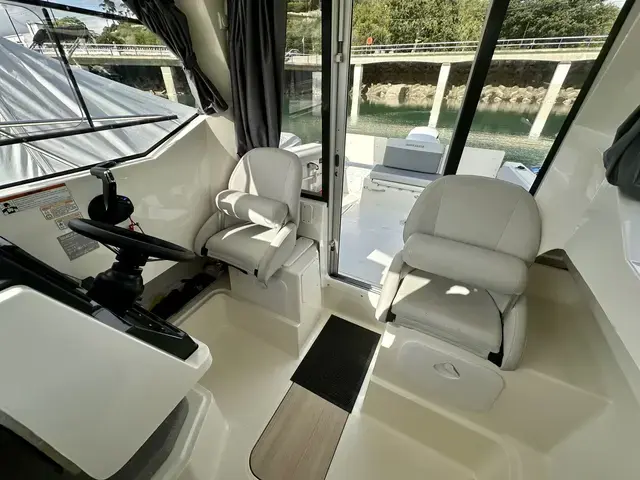 Quicksilver 625 Pilothouse