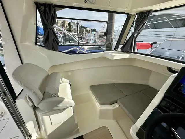 Quicksilver 625 Pilothouse