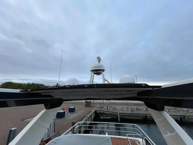 Absolute Navetta 52