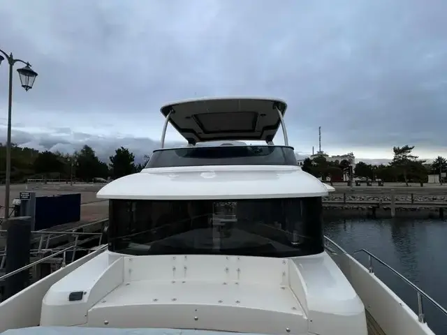 Absolute Navetta 52