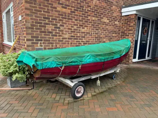 Classic 12ft Clinker Sailing Dinghy