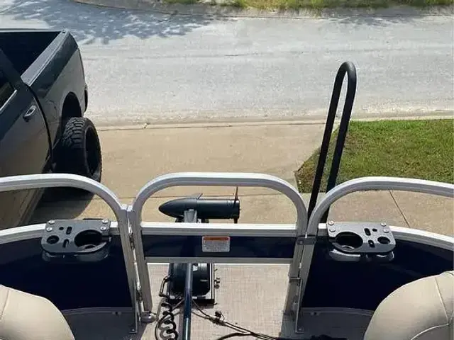 Sun Tracker Bass Buggy 16 Xl